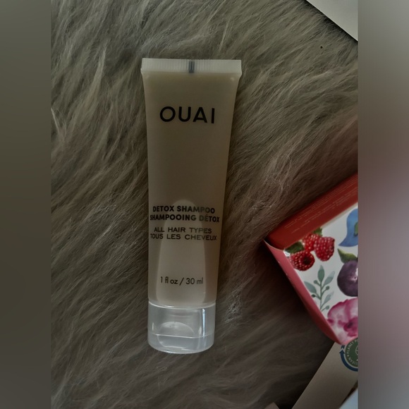 NEW - make up & skincare bundle - Picture 5 of 9